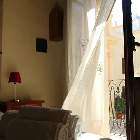 Guest house Sant Efisio Host