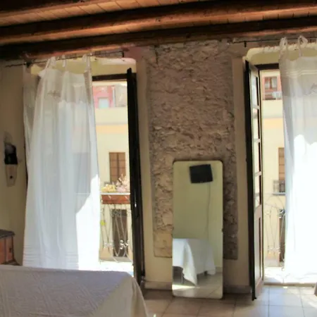 בית הארחה Sant Efisio Host