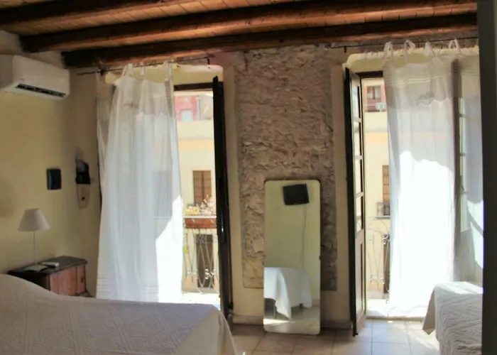 Гостевой дом Sant Efisio Host